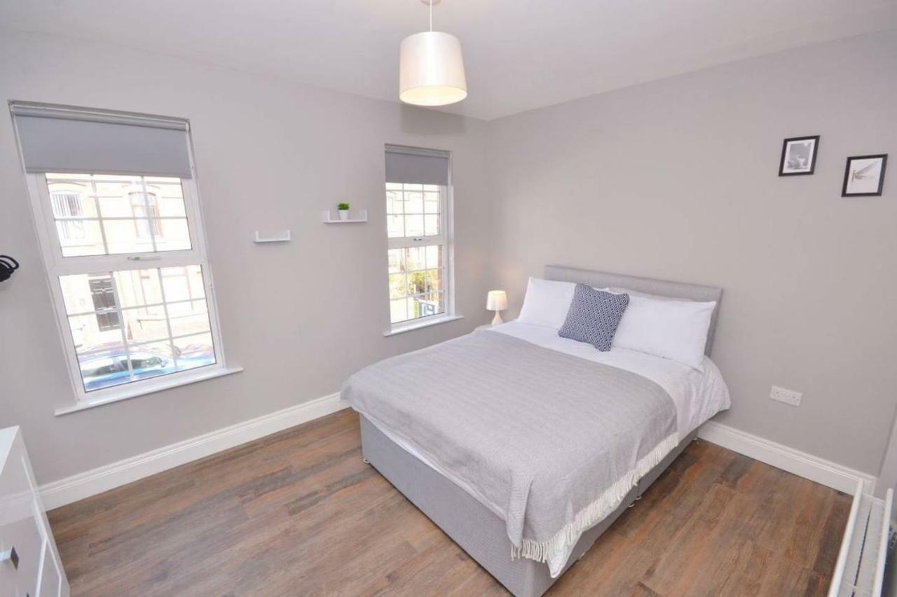 Queens Quarter Townhouse 2 بلفاست المظهر الخارجي الصورة