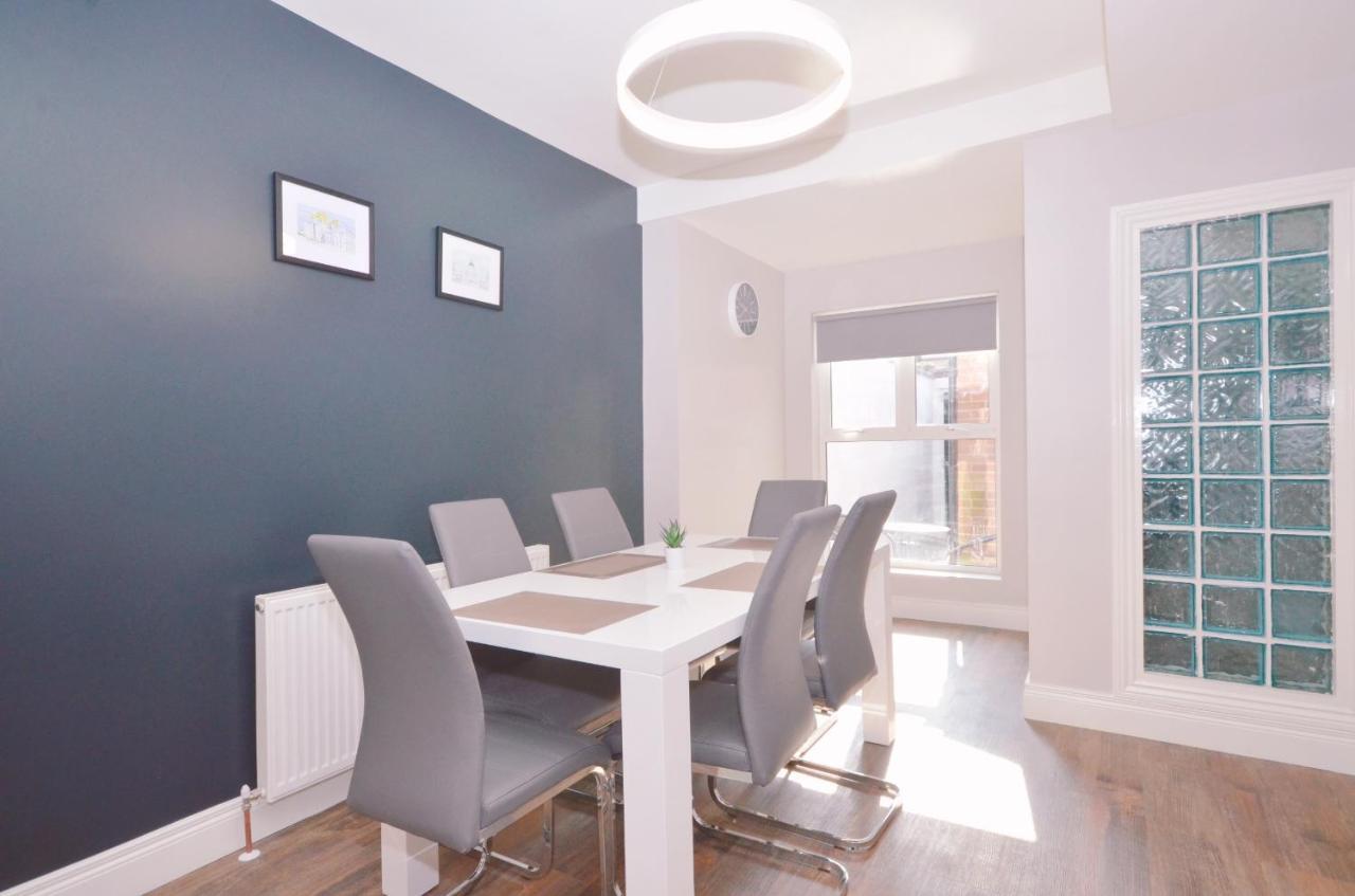 Queens Quarter Townhouse 2 بلفاست المظهر الخارجي الصورة